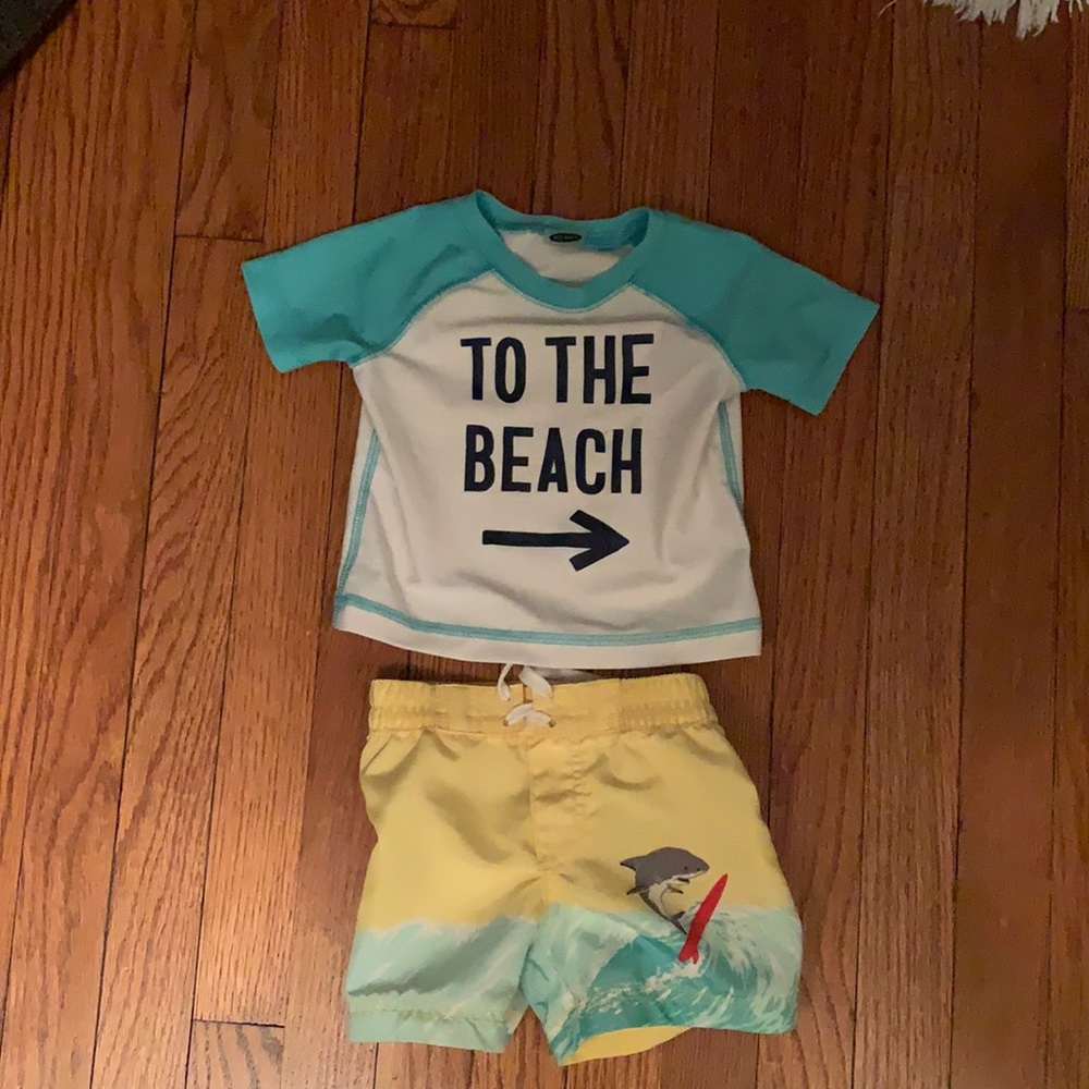 Worn twice old navy little boy bathing suit